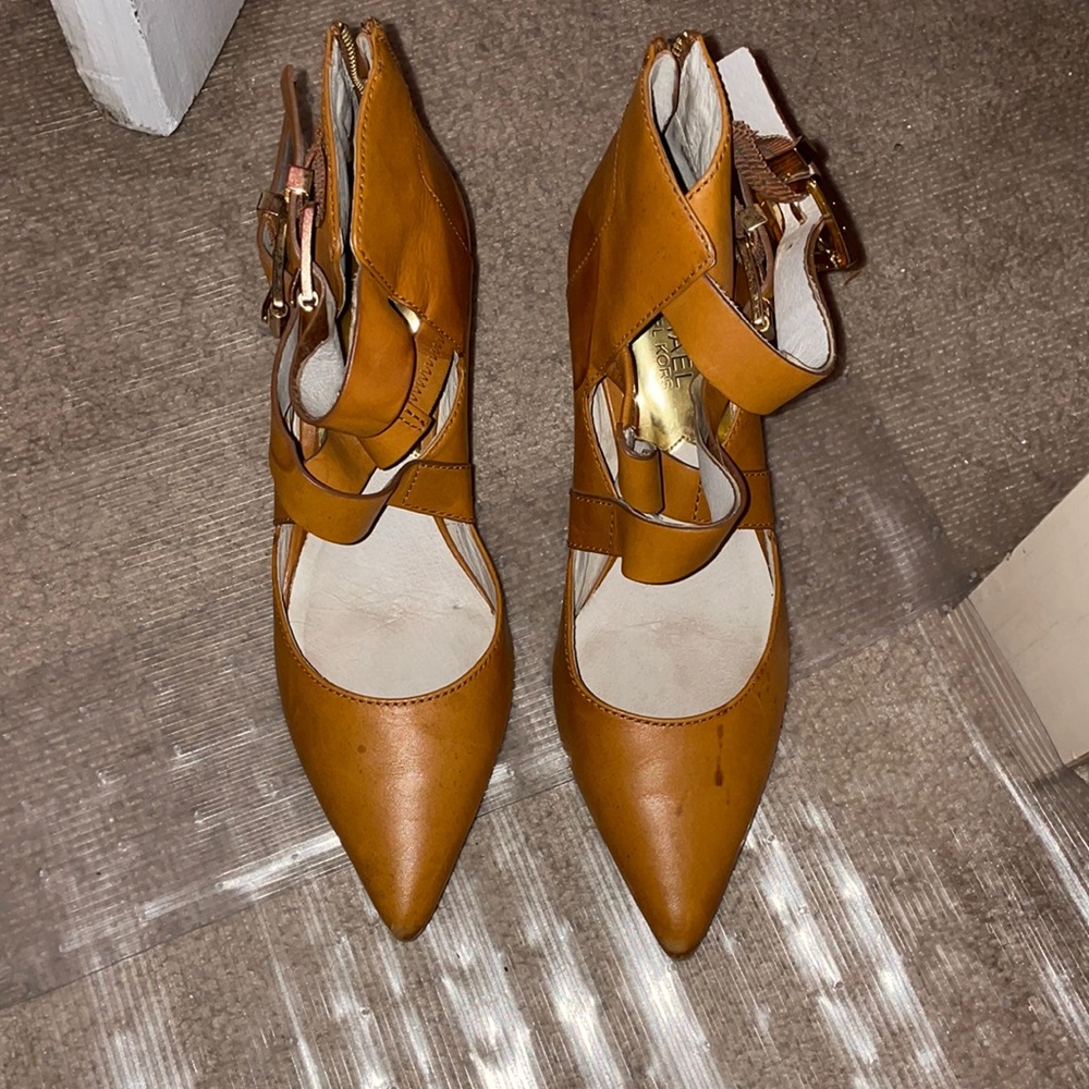 Michael lord brown leather pointed heels mules style
